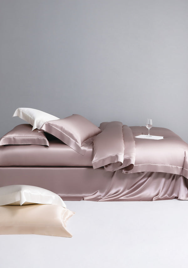 Soie Jardin Silk Bedding Set Of Four Pieces （Dark Pink）
